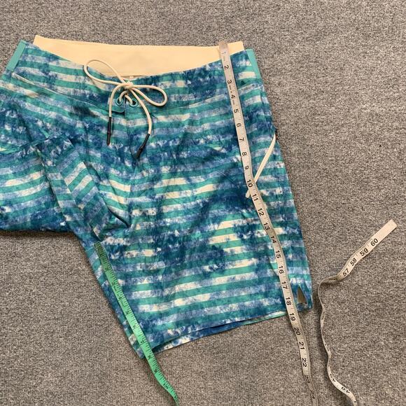 Lululemon Board Shorts Mens 36 Water Camo Lined Current State Fishing Surfing - Picture 5 of 12